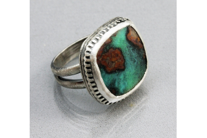 GEM CHRYSOCOLA IN MATRIX